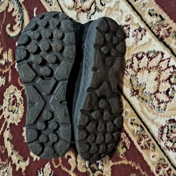 Black Skechers Winter Boots - Picture 4 of 4